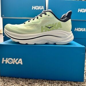 HOKA M Clifton 10